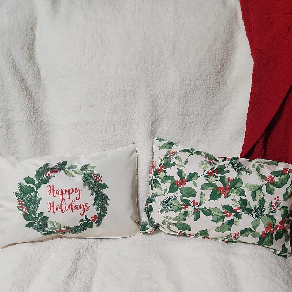 2 Happy Holidays Accent Pillows